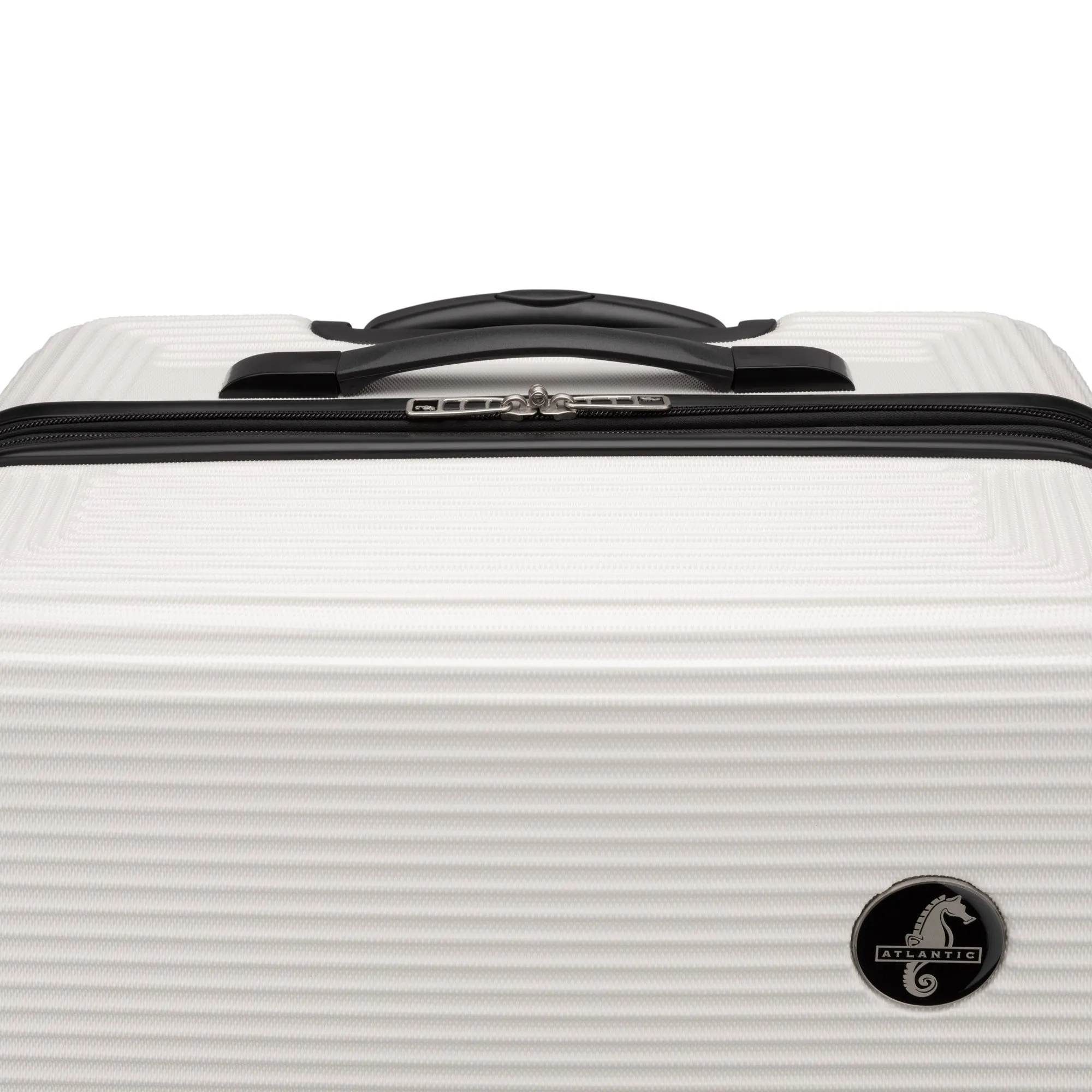 Atlantic Tribute II Large Expandable Spinner Luggage