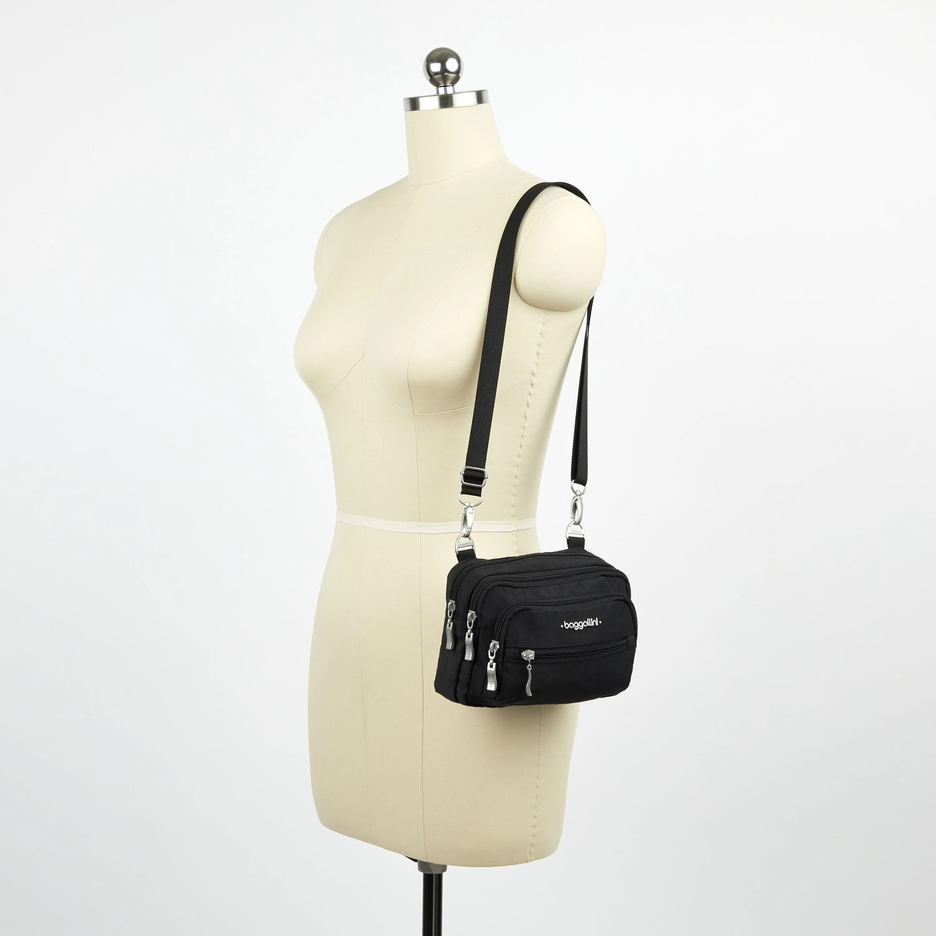 Baggallini Triple Zip Bagg