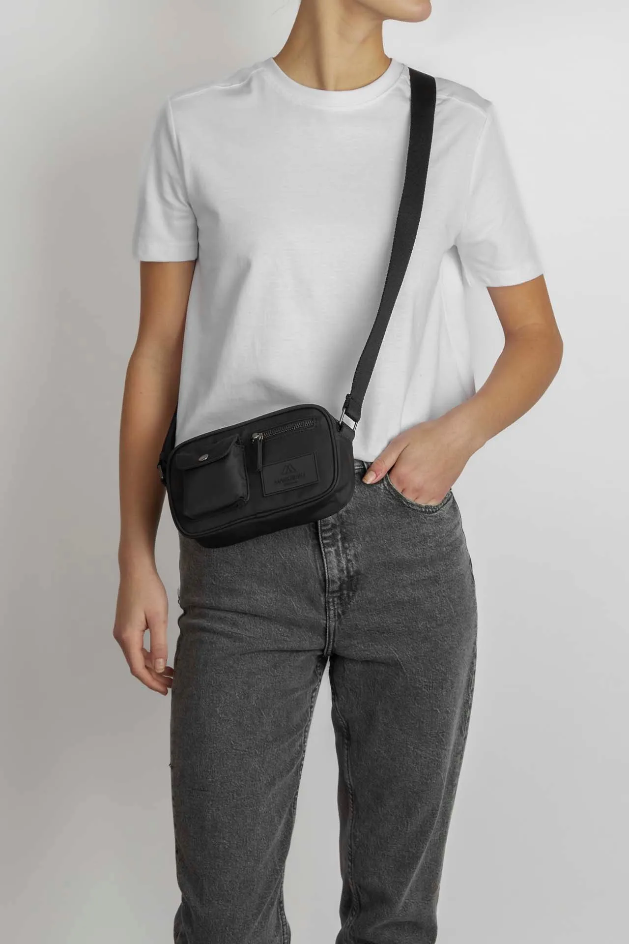 DarlaMBG S Crossbody Bag, Monochrome