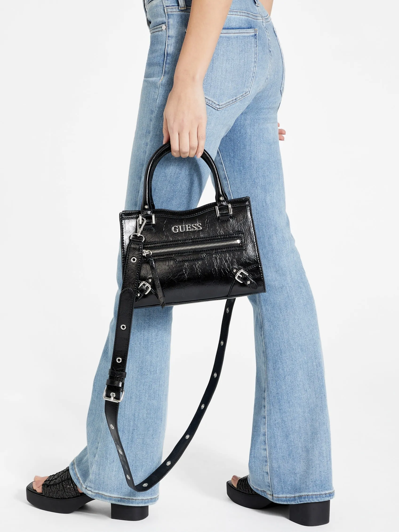 Dementri Satchel