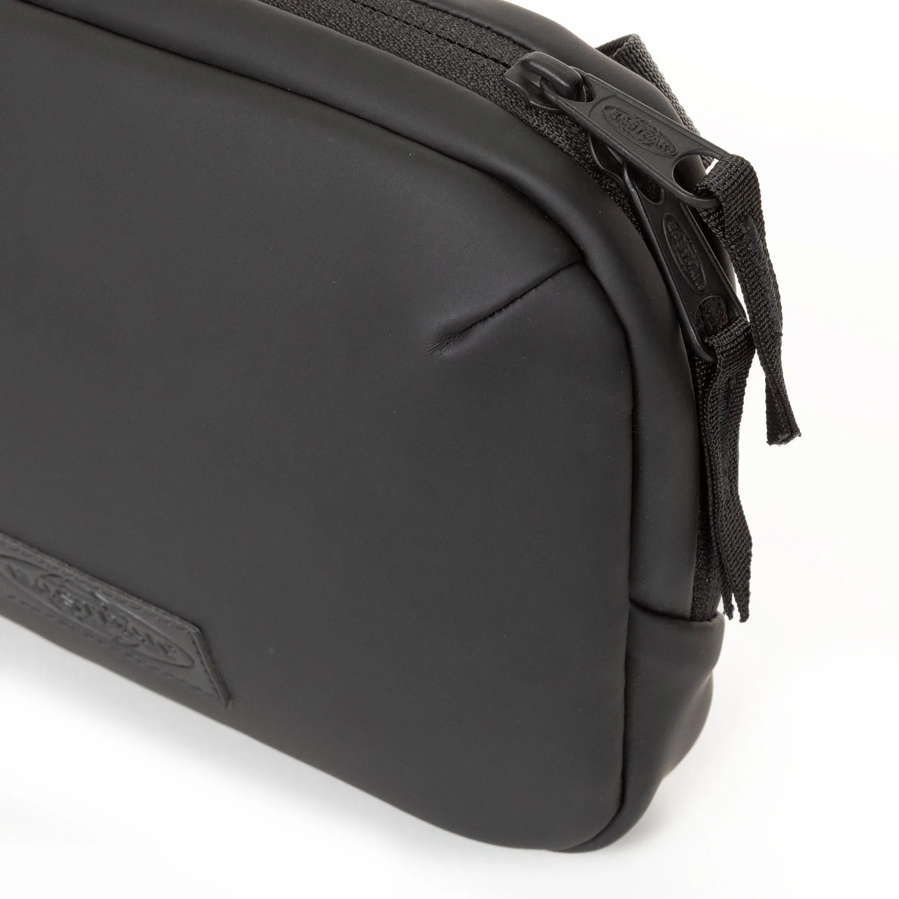 Eastpak Arjan CNNCT F - Matte Black