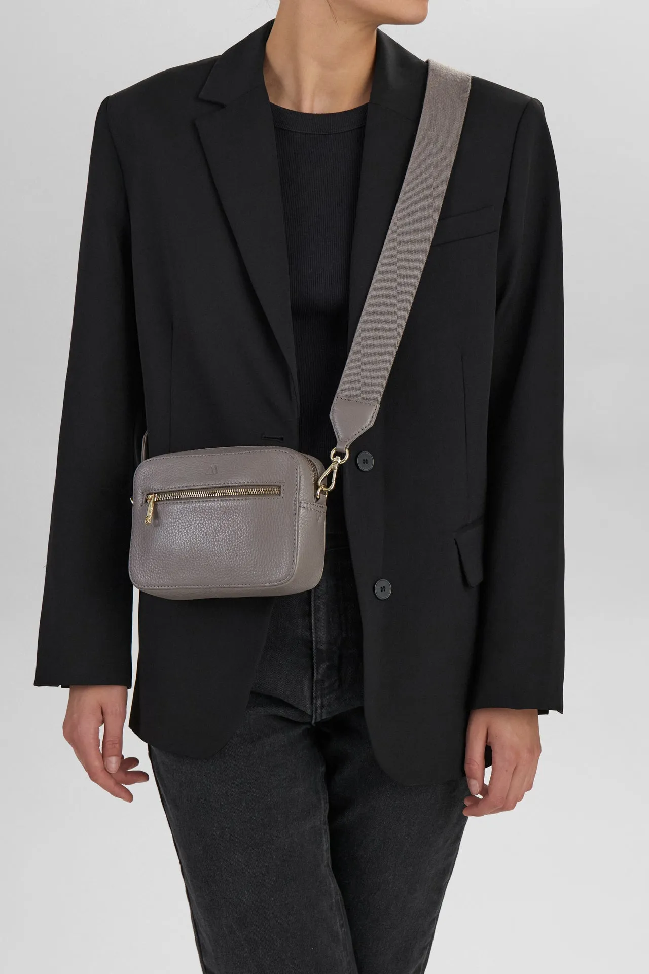 EleaMBG Crossbody Bag, Grain