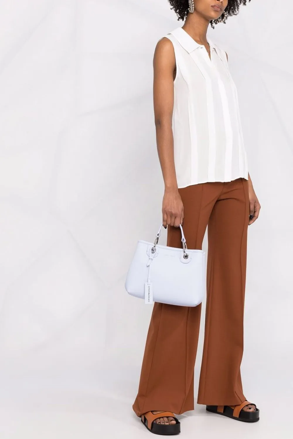 E.M.P.O.R.I.O A.R.M.A.N.I SHOULDER BAG