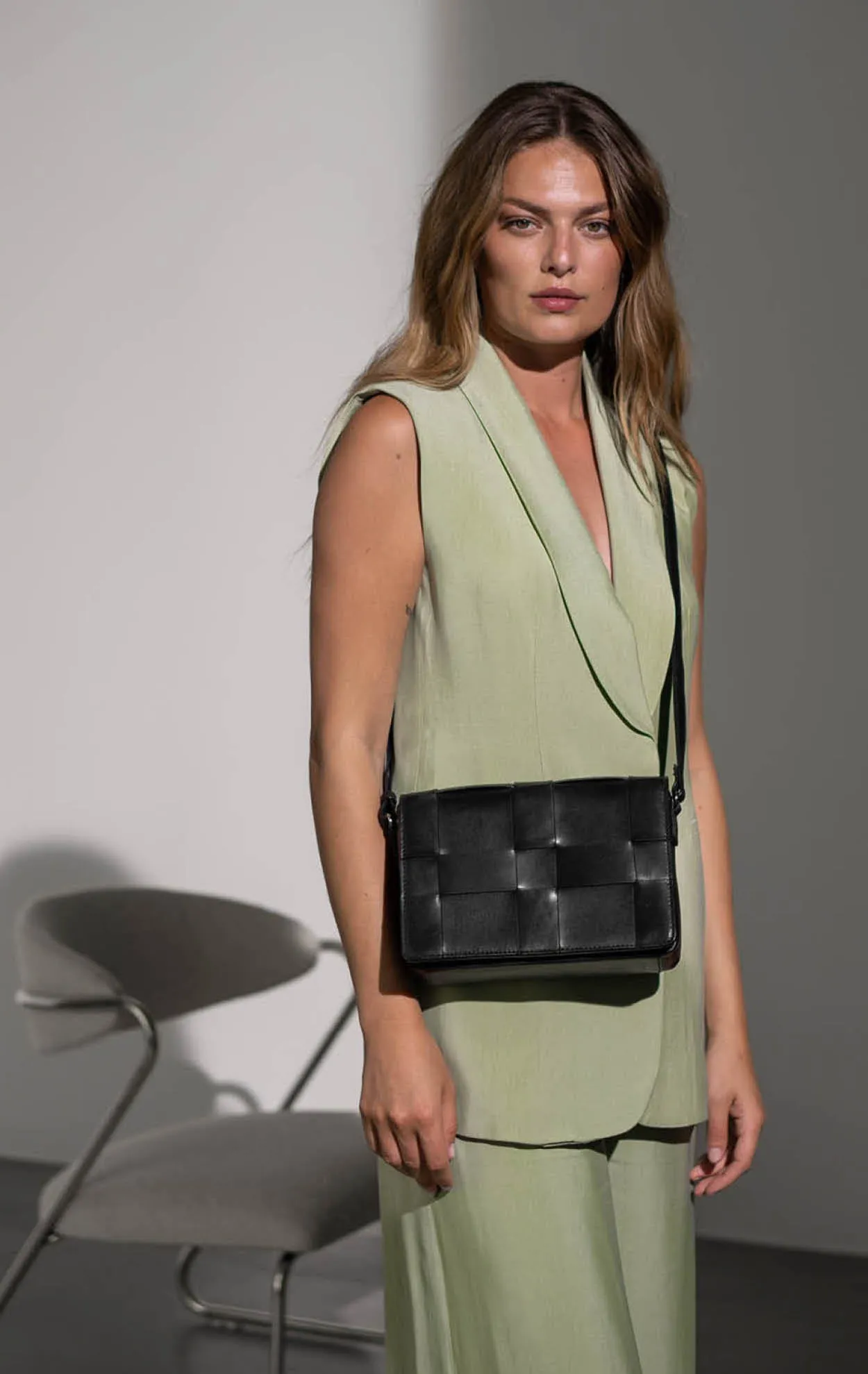 EyaMBG Crossbody Bag, Antique