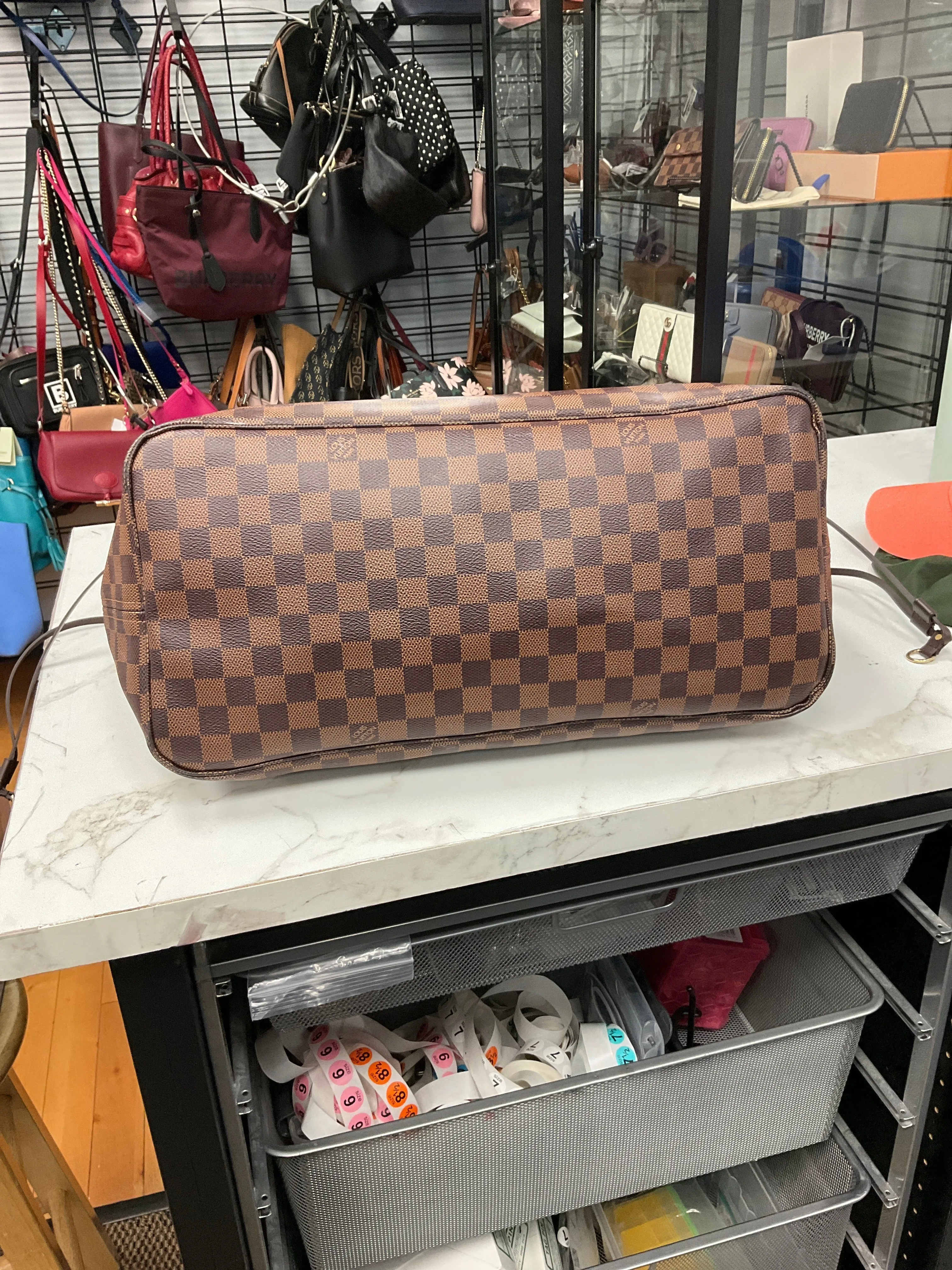 Handbag Luxury Designer By Louis Vuitton, Size: Large