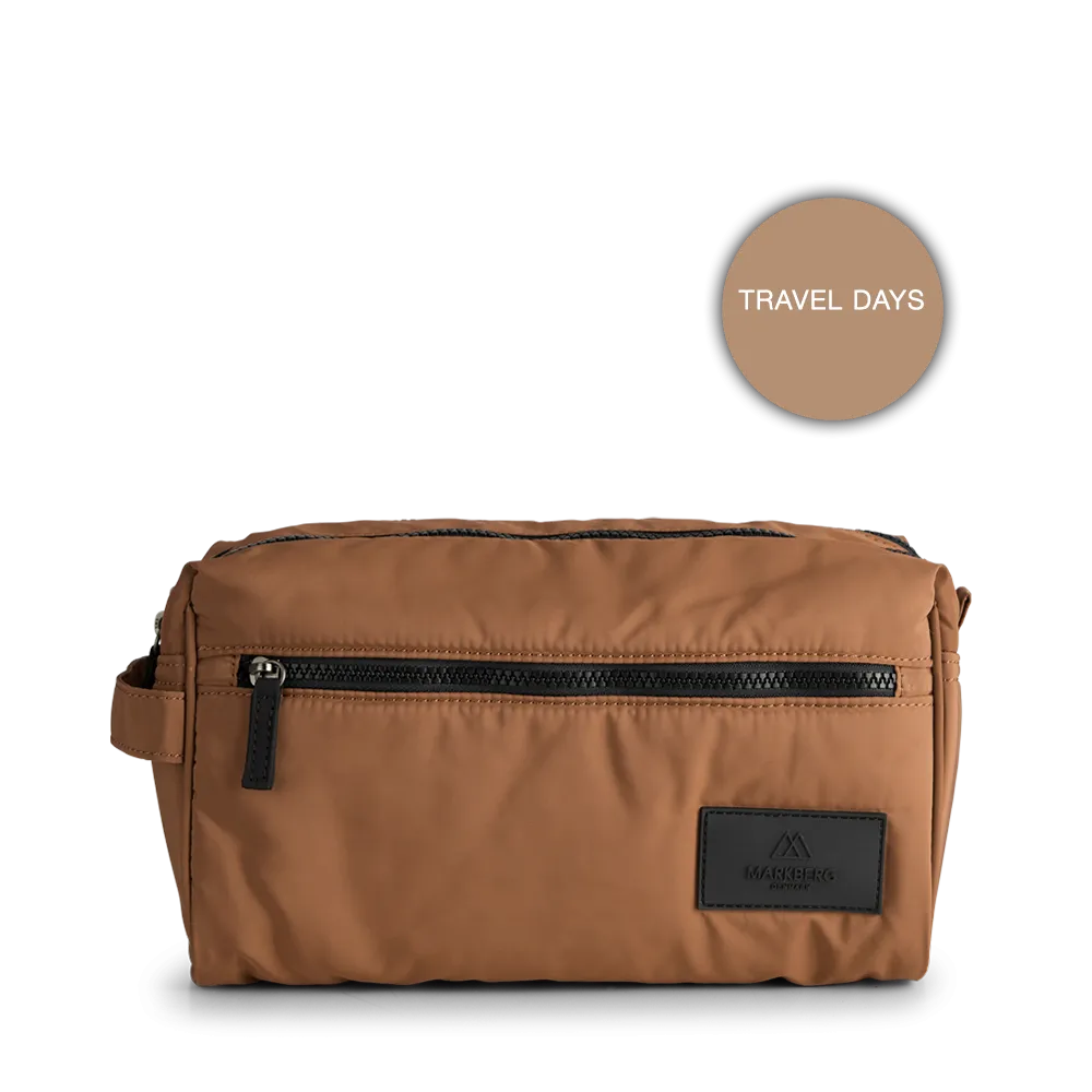 JosephineMBG Large Toiletry Bag, Recycled, Mega Puffer