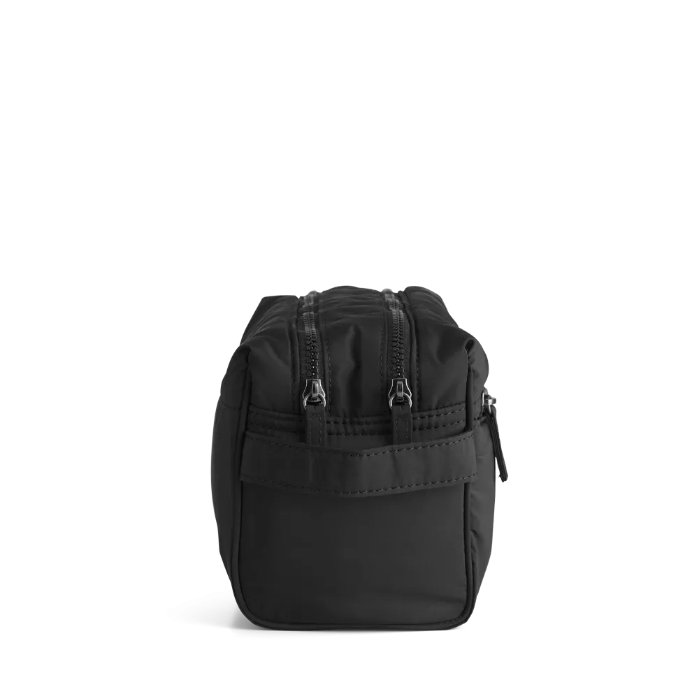 JosephineMBG Large Toiletry Bag, Recycled, Mega Puffer