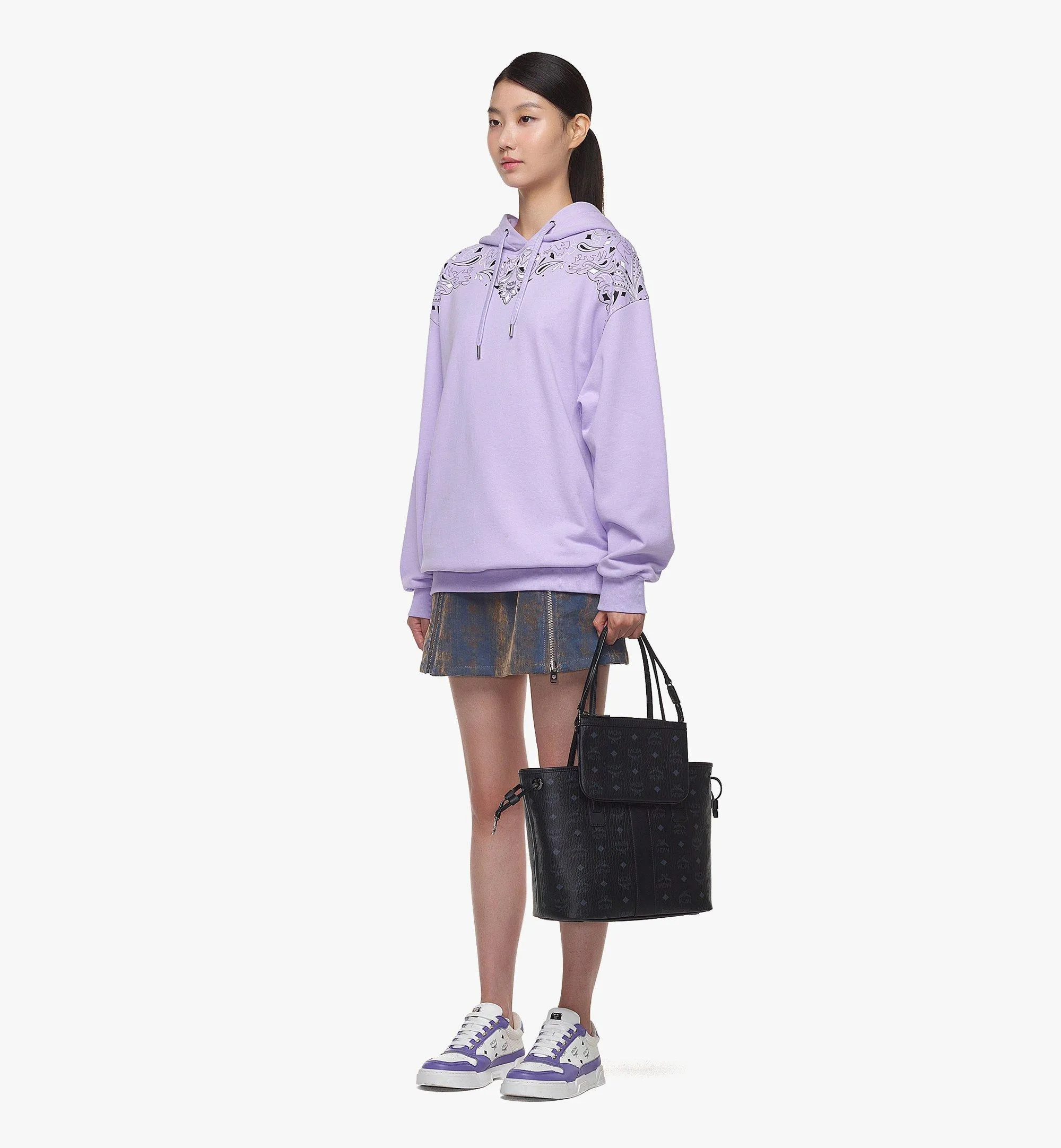 M.C.M REVERSIBLE SHOULDER BAG