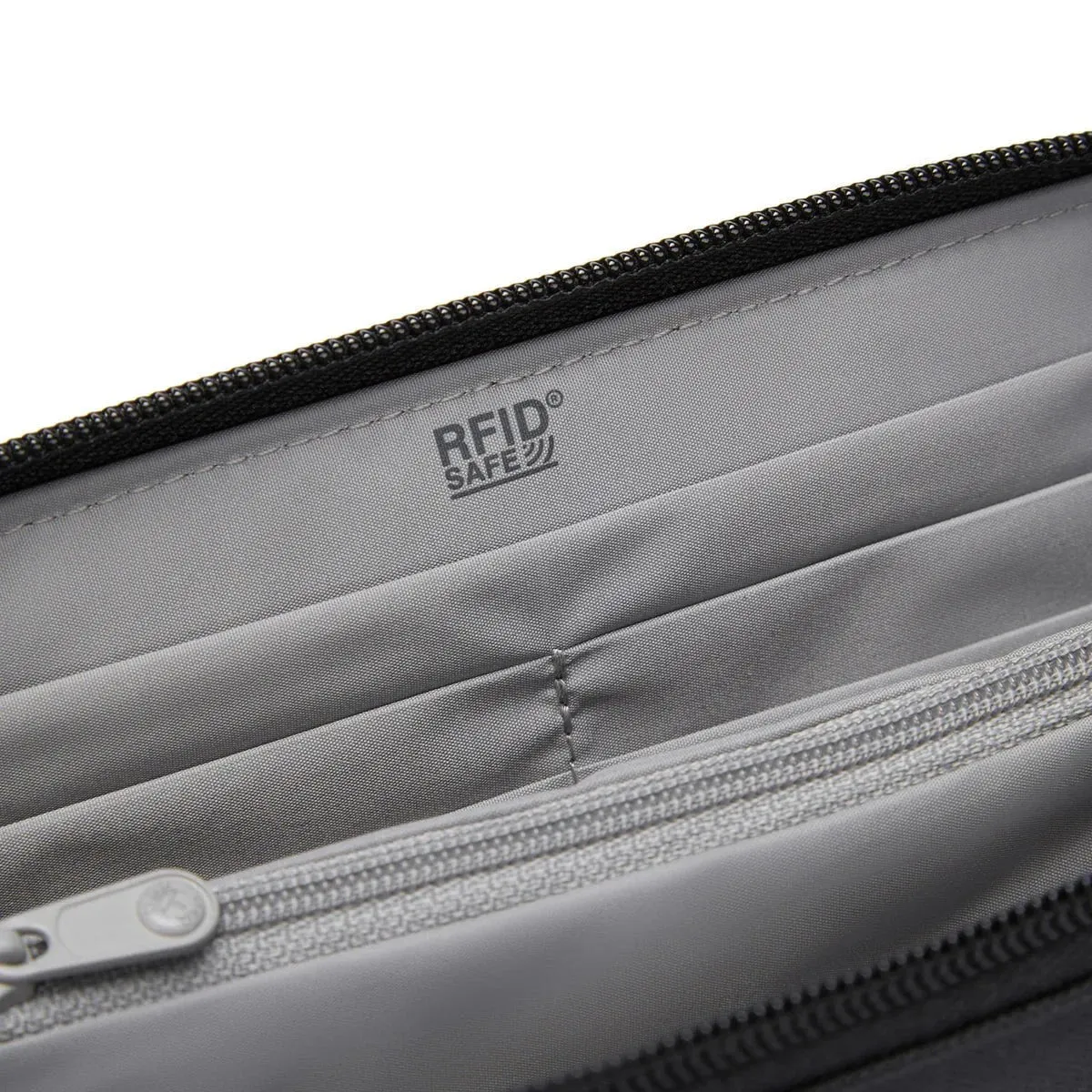 Pacsafe RFIDsafe™ RFID Blocking Continental Wallet