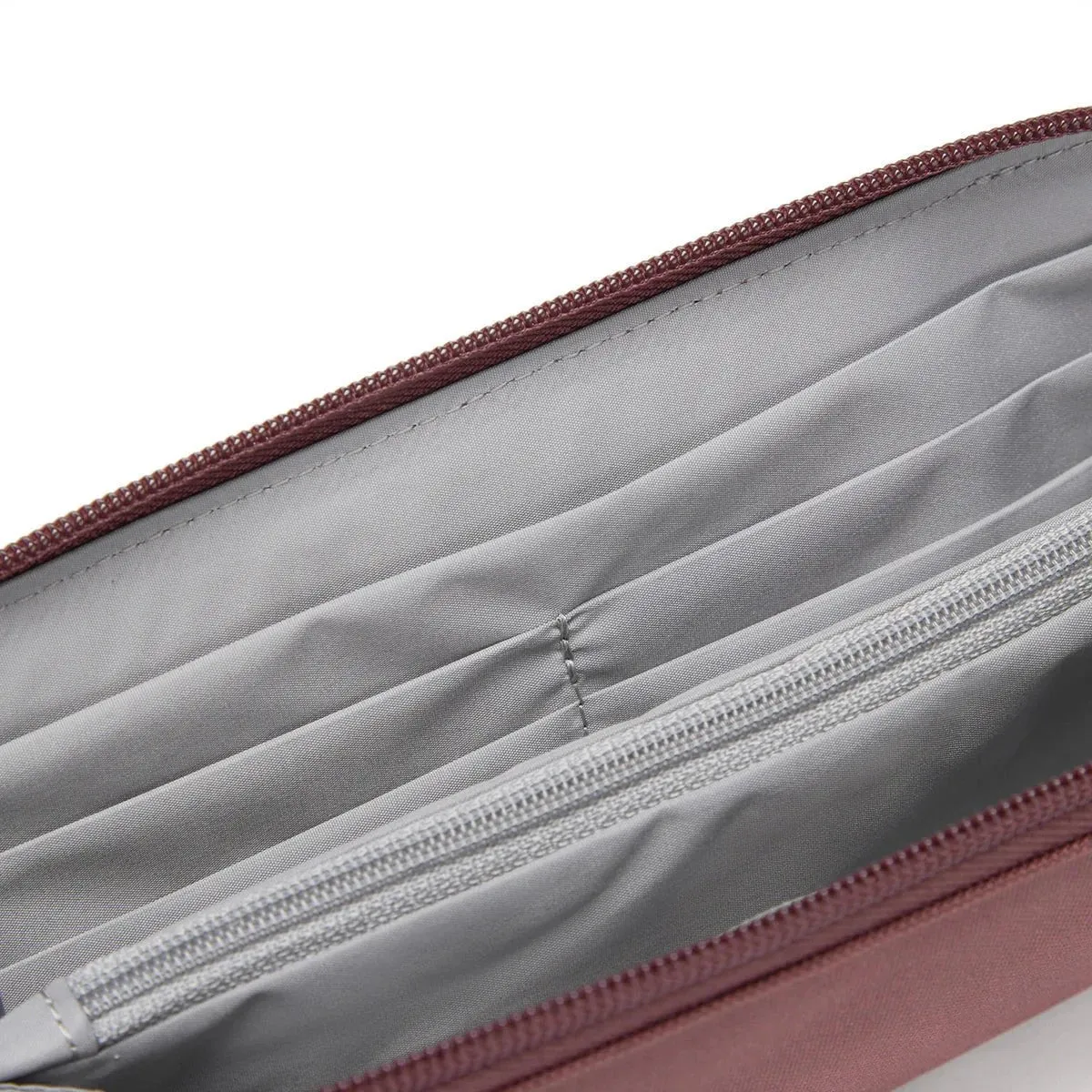 Pacsafe RFIDsafe™ RFID Blocking Continental Wallet