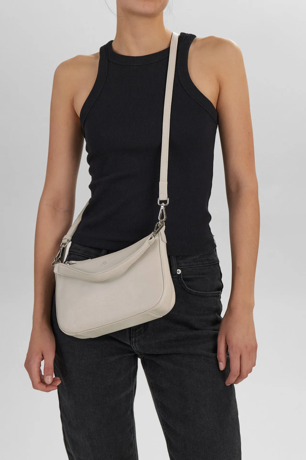 RemonaMBG Crossbody Bag