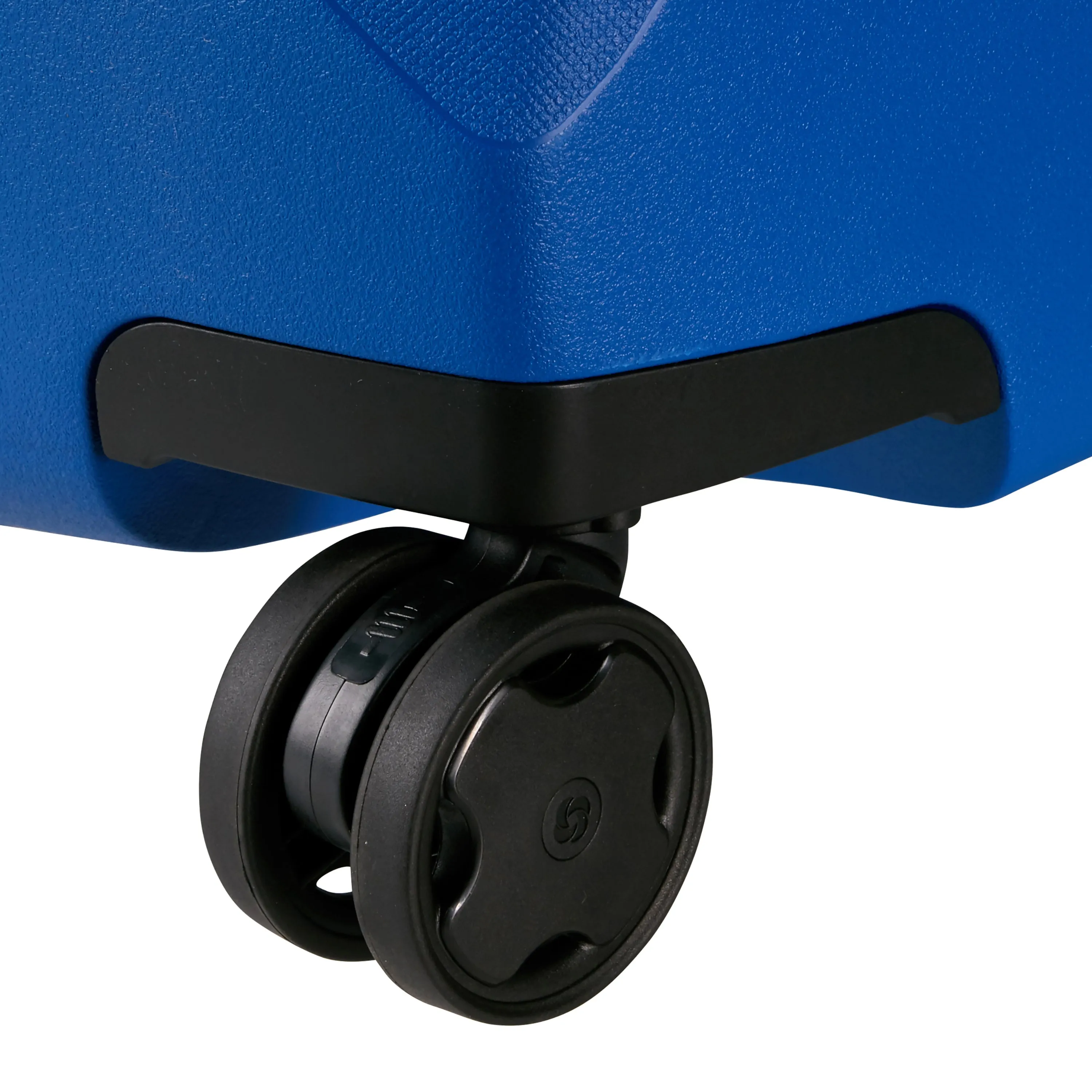 Samsonite Essens Spinner Carry-On Luggage