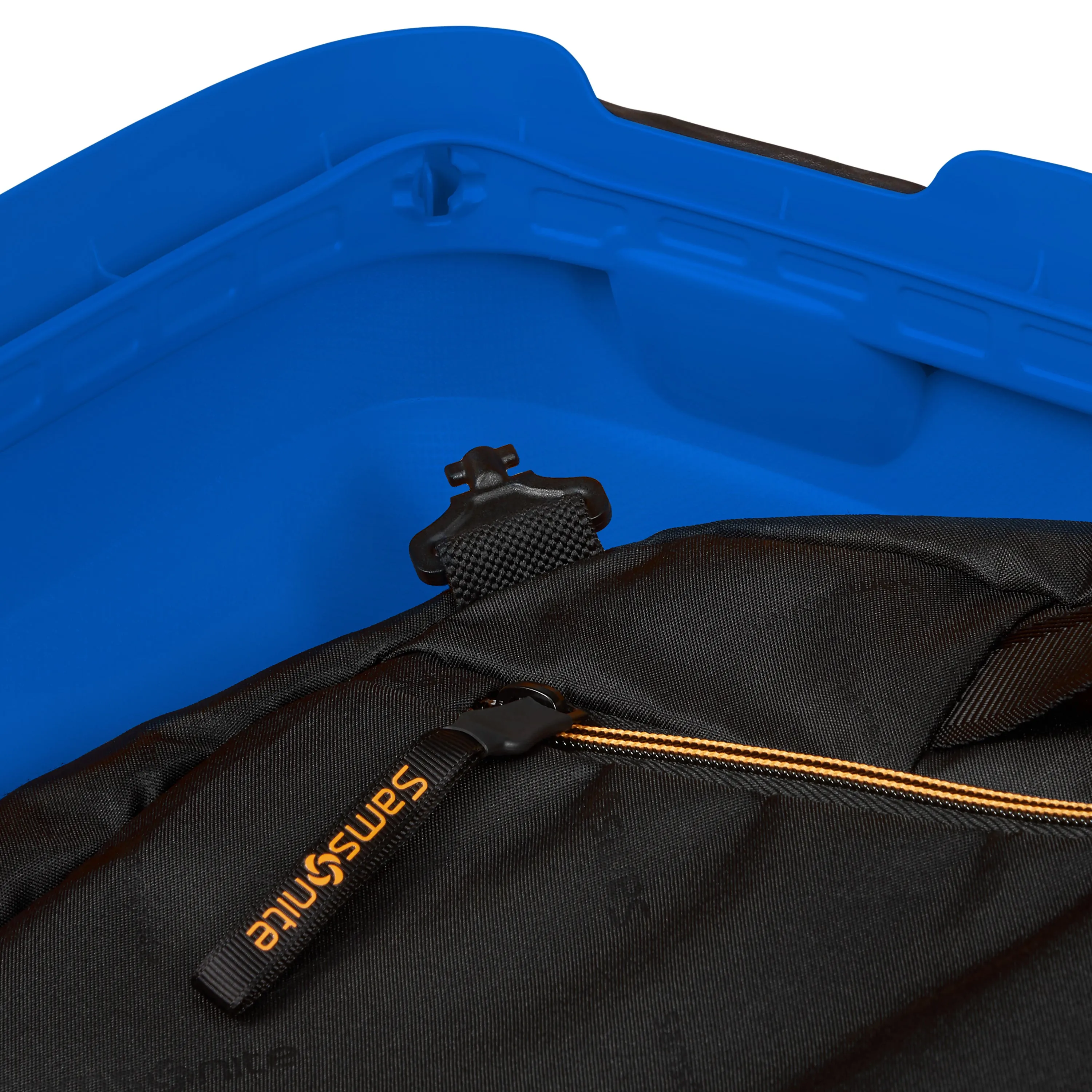 Samsonite Essens Spinner Carry-On Luggage