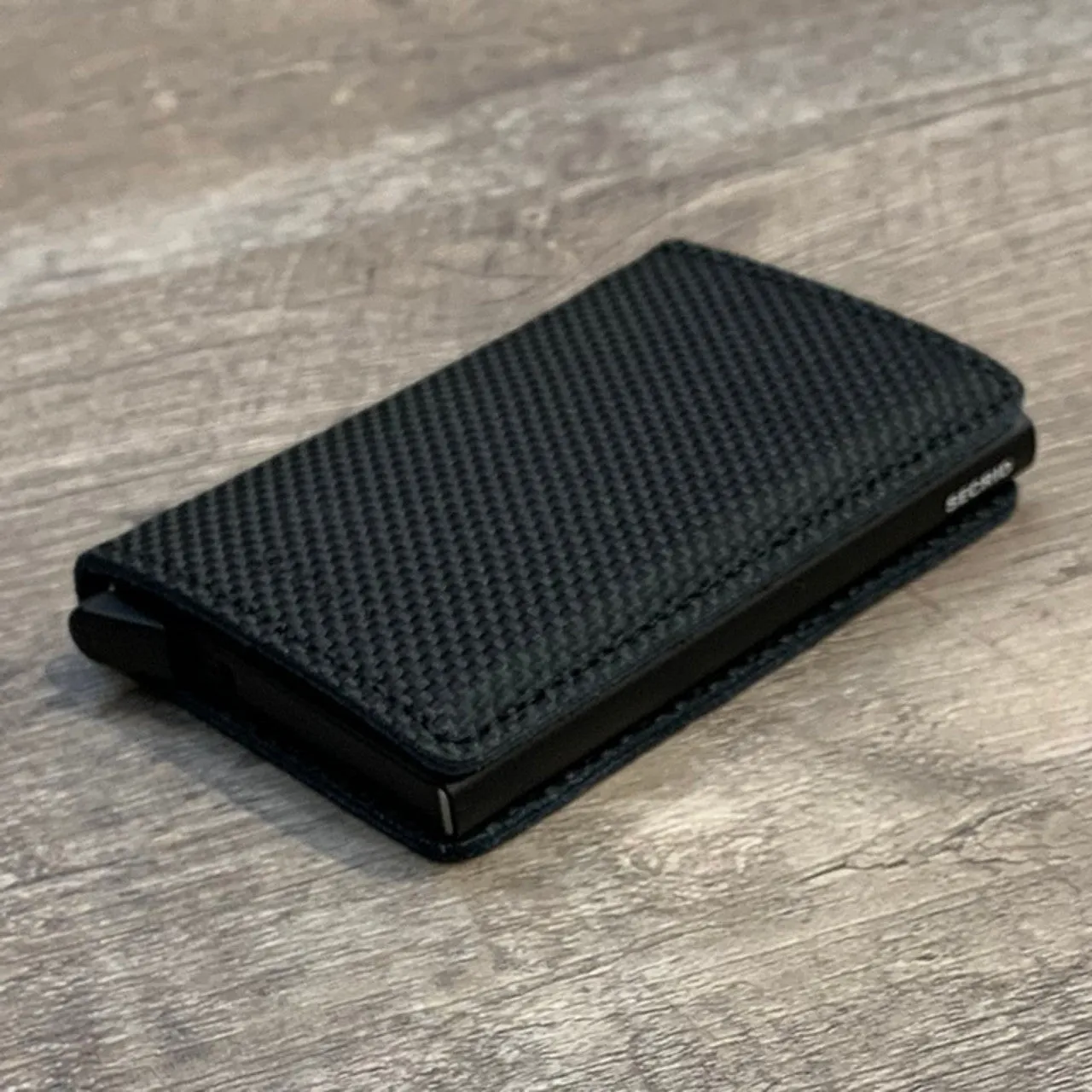 Secrid RFID Slimwallet Carbon