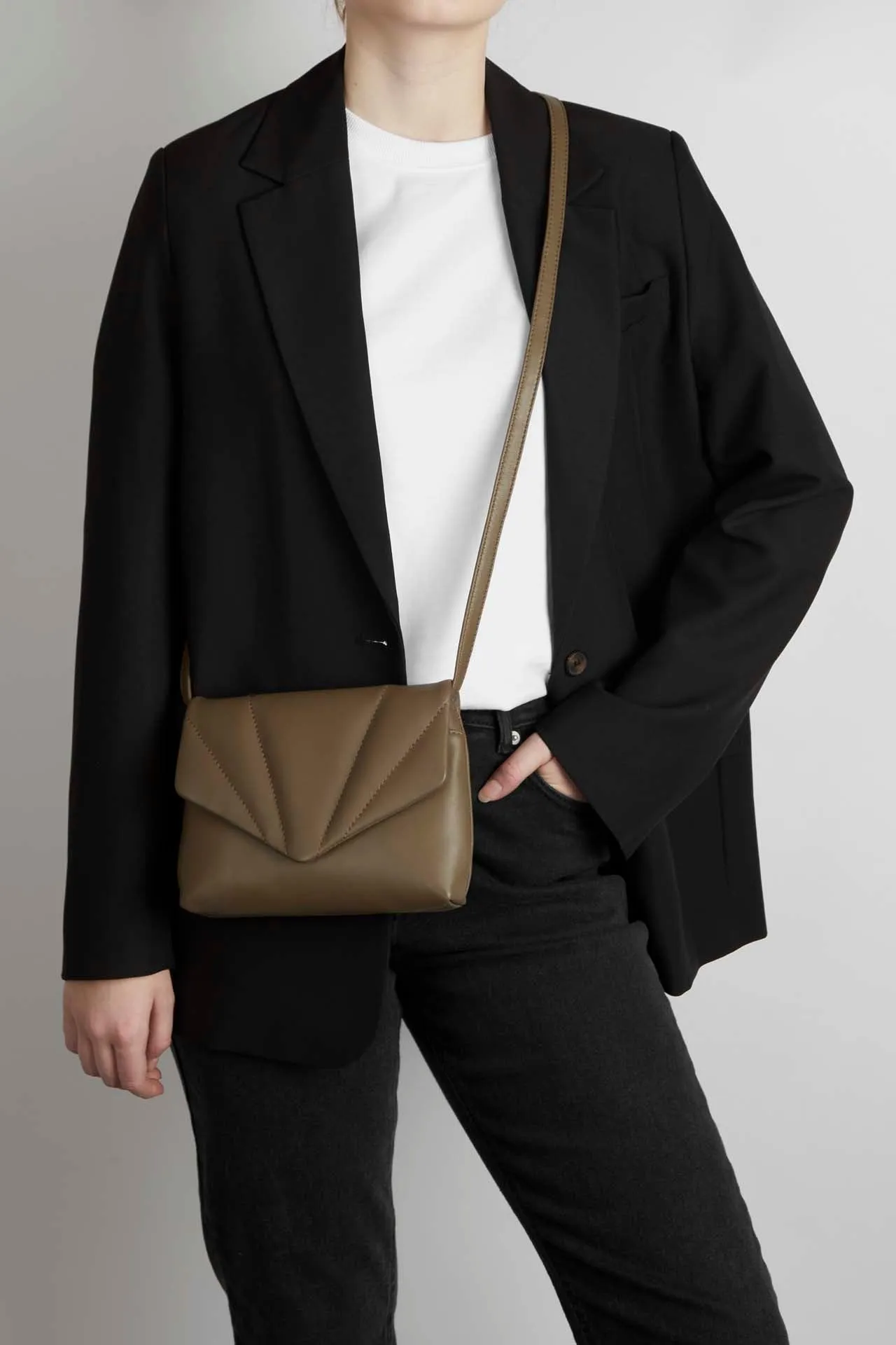 SheilaMBG Crossbody Bag, Sea Shell Puffer