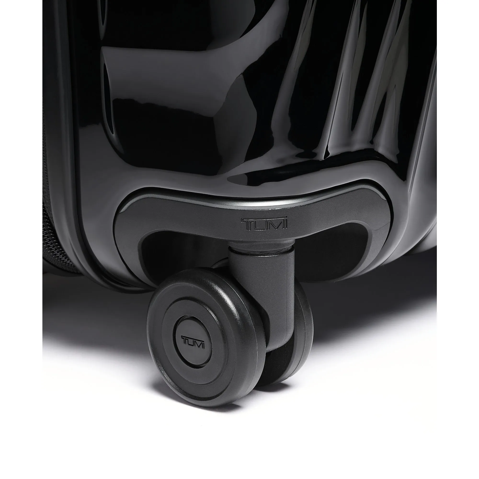 Tumi 19 Degree International Expandable 4 Wheeled Carry-On Luggage