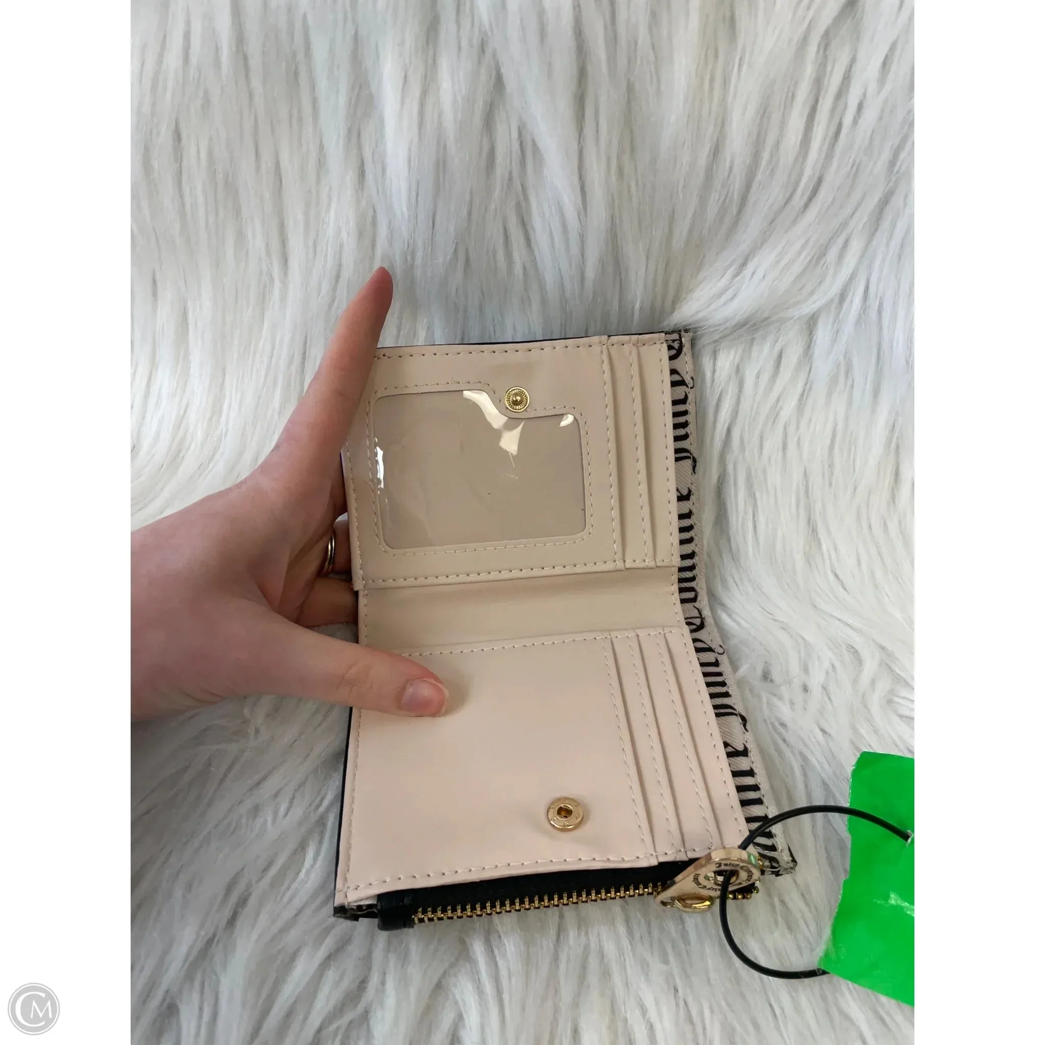 Wallet By Juicy Couture, Size: Medium
